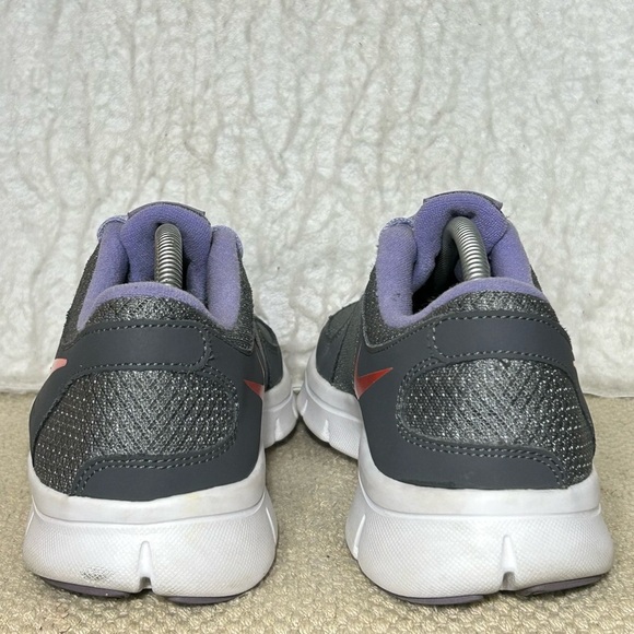 Nike Womens Flex Experience Grey Lightweight Running Sneakers Shoes SZ 8.5 - Picture 4 of 11